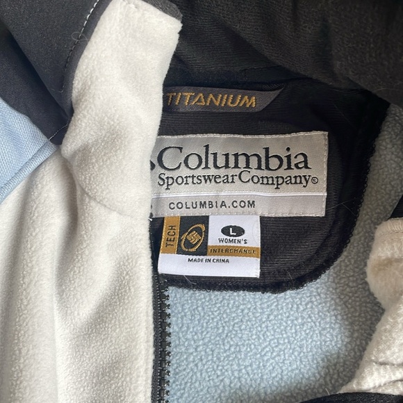 Columbia Titanium Fleece Zip Up Jacket - Picture 10 of 15